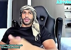 Arab Hunk Shakir Solo webcam