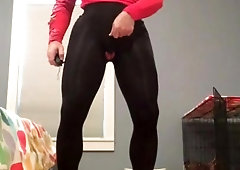 Avril's Lengthy Gams! (gal Mask)