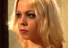 Sexy Lesbian Chick Fingering Herself And Orgasming Hard