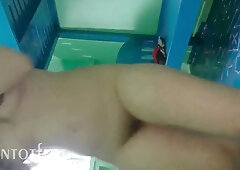 Young Filipina webcam model turns on the heat for a paying viewer