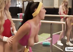 Watch Ts Fucks Busty Babe At The Back Of Trainor