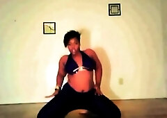 Black BBW Twerking on Webcam - Interracial Sensuality