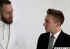 President strips naked and sucks boys rod and fucks him