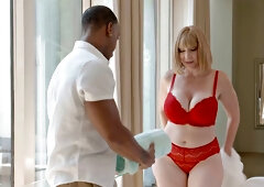 Sara Jay wants penetration massage!!