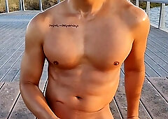 Beefy Chinese wank off in the wilderness (caught)