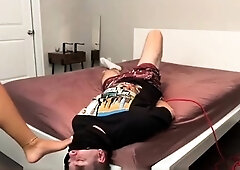 The Dommy Mommies - Sara Goes Live - All Kinds Of Headscisso