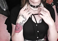 Alt T-Gal comes home for midnight pleasure