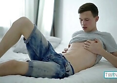 Wanking-off, popshot, lad