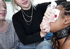 Dominica Leoni Loves Lesbian Foot Fetish