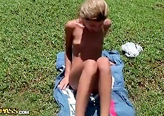 They fuck in public place