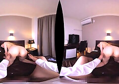 Japanese beauty shares passionate intense virtual sensual desire