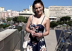 Brunette chick picked up and banged