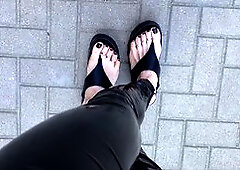 Latex trans, trans feet
