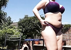 Curvy mother I'd like to fuck Devon Breeze Disrobes In The Sun And Rubs Her Soaked Cunt