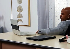 Brazzers: Seductress Cherie Seeks a Rich Man