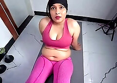 Gym chudai- Stepsis Offers her Tight Pussy to Stepbro for Workout in Homegym with Hindi Sex Video.