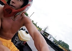 Racing Hearts for Eager Bottom