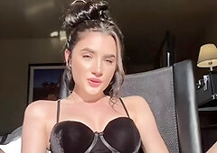 Webcam skinny brunette plays her squirt pussy