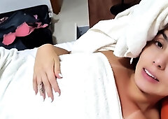 Wanna see under my towel?... onlyfans: bolivianamimi