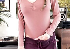 Roommate Chick Discovered a Sexy Way to Loosen Up Previous to Dance Class - Tip-Unfathomable Teasing Leads to Greater amount