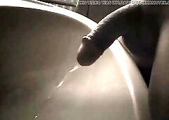 Sissy Juliett's Clitty peeing