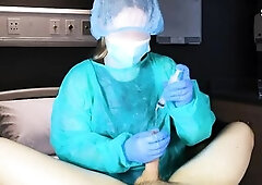 The Doctor Took the Patient's Sperm Example in Hospital