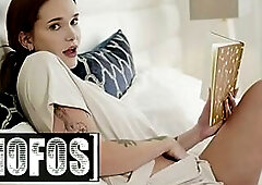 MOFOS - Chloe Foxxe, Charles Dera - Lewd Reader