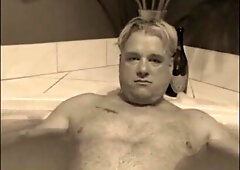 All the joys of the tub for Dom Man meat