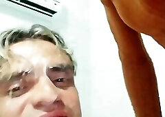 Marcelohard leva porra na cara da travesti Emily Britto