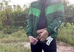 Rock-hard beefstick not permitted me to urinate outdoor.