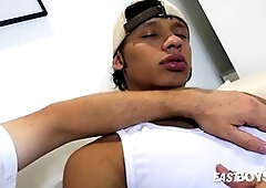 Amateur twink, in portuguese, cute face