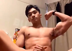 Erotic Chinese Bodybuilder