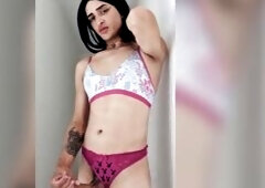 Linda trans quente dói pra fuder