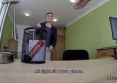 Porn actress with ponytail makes it with the lender for money