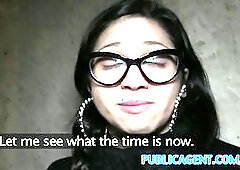 PublicAgent Stranded tourist screws a worthwhile samaritan