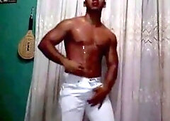 STRIPPER stunning LATINO