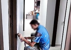 Hides in the closet spying on the builder and squirts all over her fingers