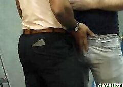 Dude uses a hookup app to cheat his wife with gay man!