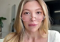 Nasty Sexologist Uses a Particular Method in her Practice