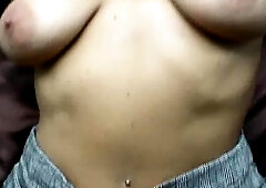 Amateur Big Boobs jerks Big Dick