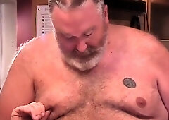 Amateur gay gives an old man a blowjob