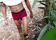 Gay movie, peeing, outdoor cum