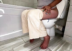 26 UNCUT VIDEOS smashed into two NON-STOP HOURS of raw lavatory domination – my wet PAWG booty in 26+ different outfits (silky pajamas to skin-const