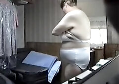 footage of my bulky wifey changing clothes