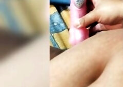 Wearing blue jeans with a hawt shirt , and i put a ball in my navel and masturbate in the hammock