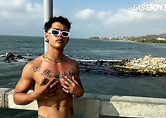 Hand job - Chris Heira aka Andres Santos