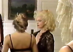 Blonde babe shows her big boobs in public