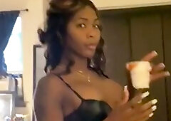 Hot big ass amateur gets anal fucked and fingered in hd