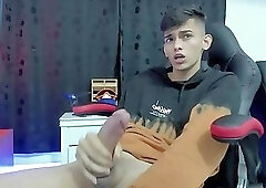Kayn hot colombian boy big cock cums on cam 7