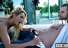 mommy gets banged in the arse by her fan